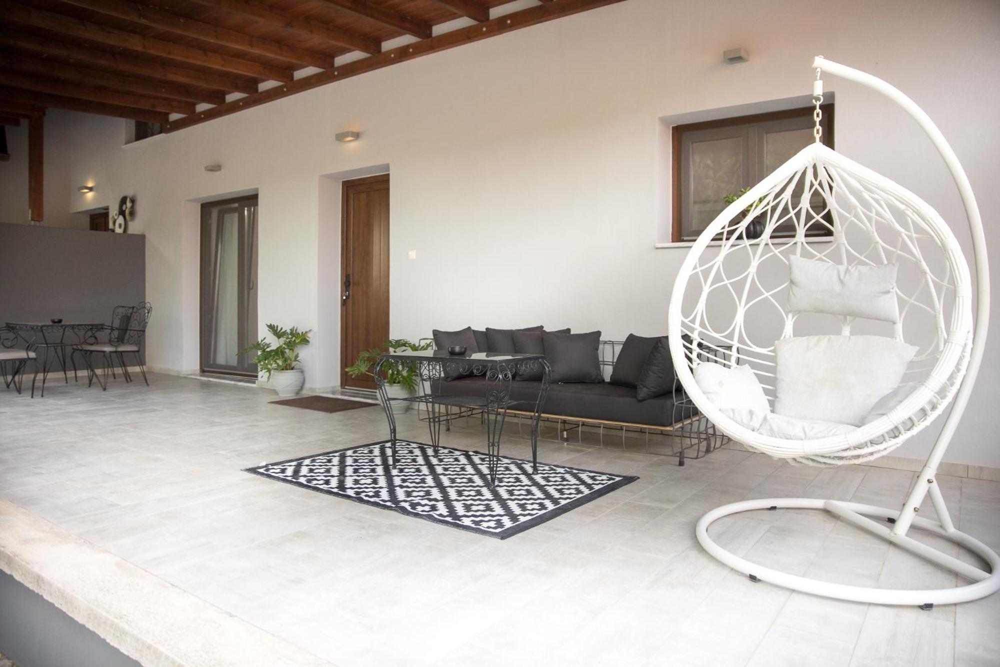 Countryside Luxury Studios Káto Lekhónia Exterior foto